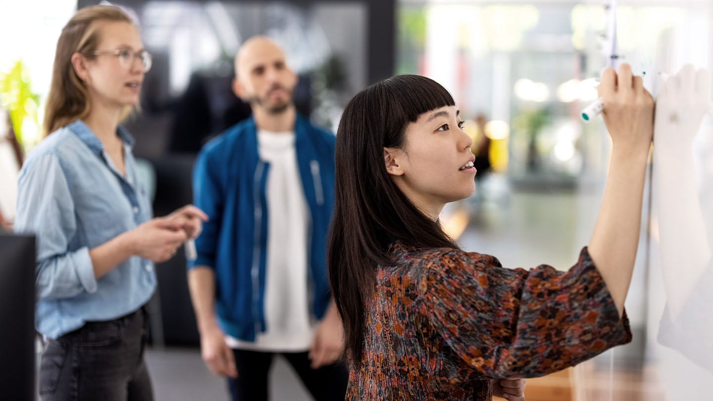 Businessly Explained Features, Benefits, and What Makes It Stand Out